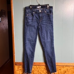 EUC loft cropped raw hem cropped jeans, stretchy